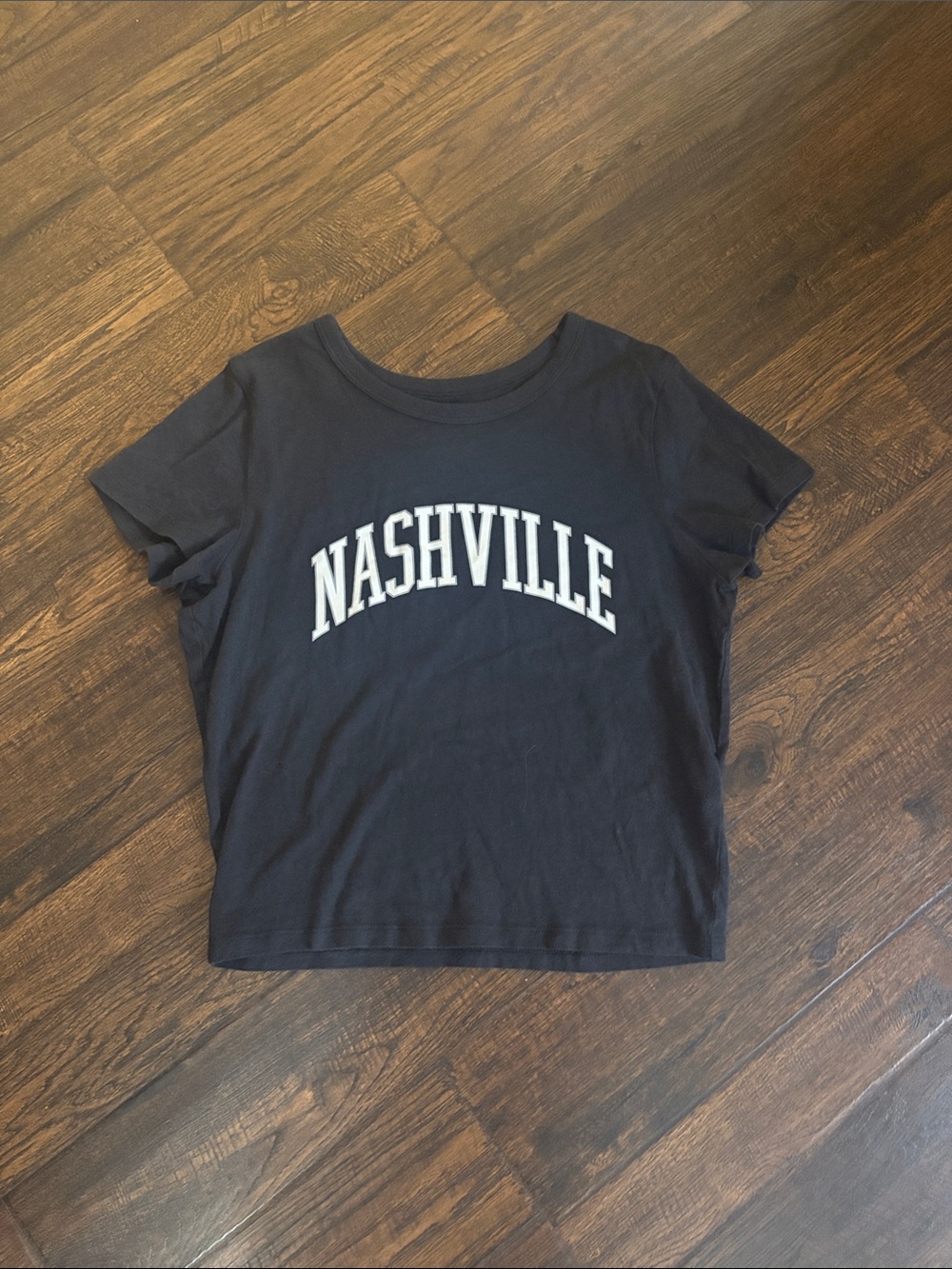 Hollister Nashville Graphic Tee for teens - Black